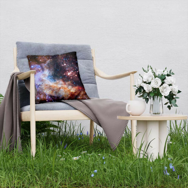 James-Webb-Westerlund-sierkussen-buiten-sfeer.jpg