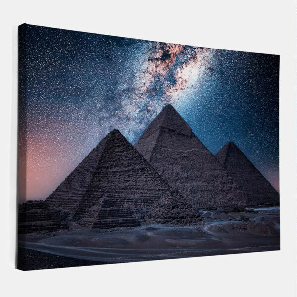 Piramide's-van-Giza-bij-nacht-canvas-binnen.jpg
